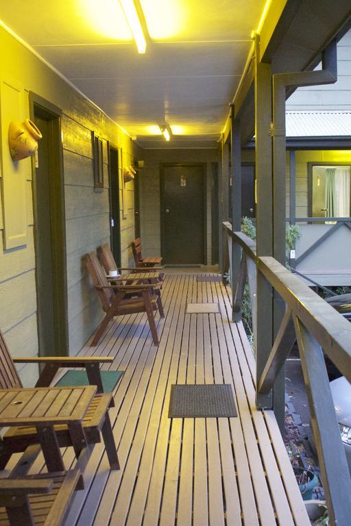 Lake Forbes Motel Eksteriør bilde