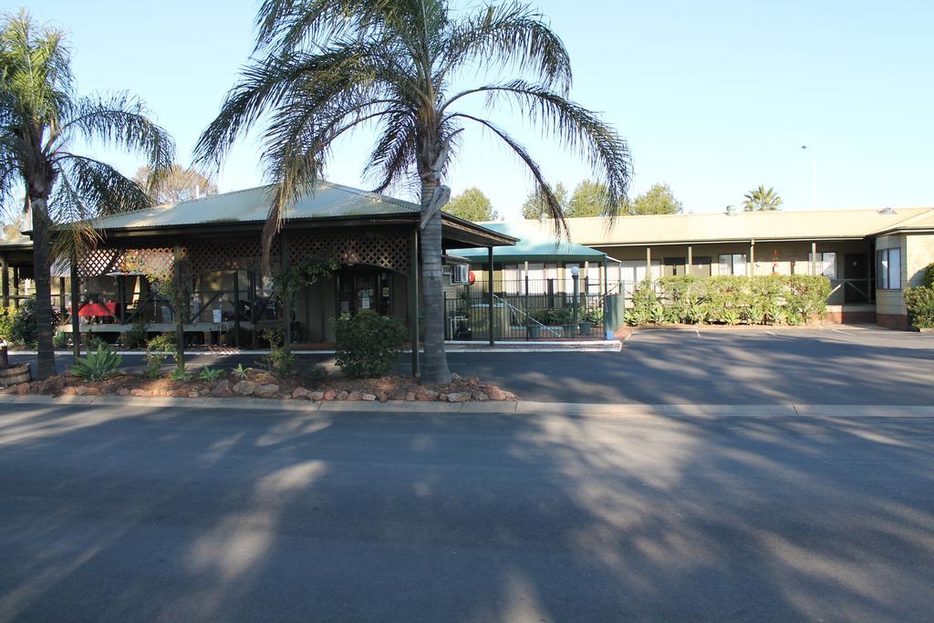 Lake Forbes Motel Eksteriør bilde