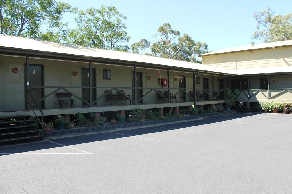 Lake Forbes Motel Eksteriør bilde