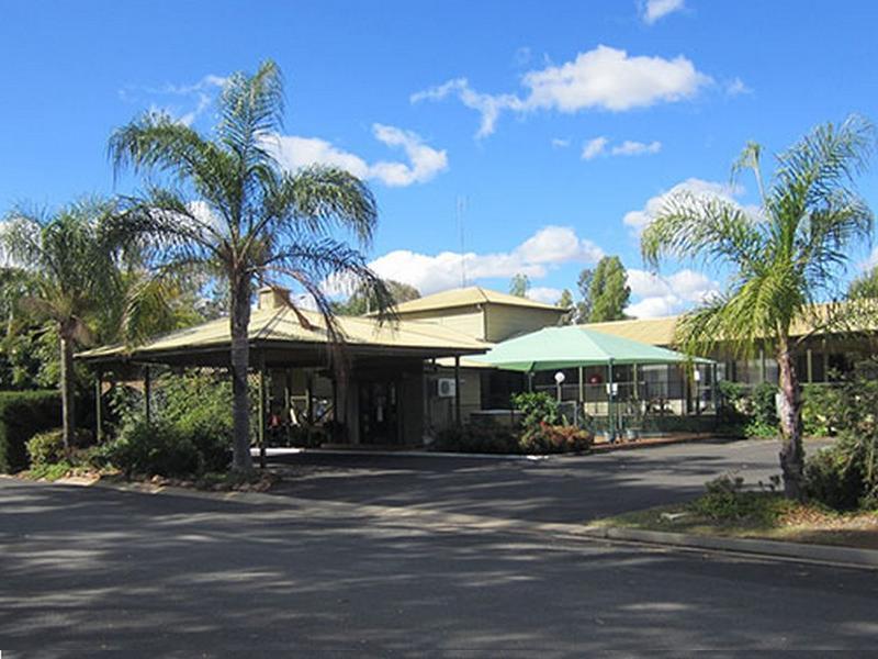 Lake Forbes Motel Eksteriør bilde